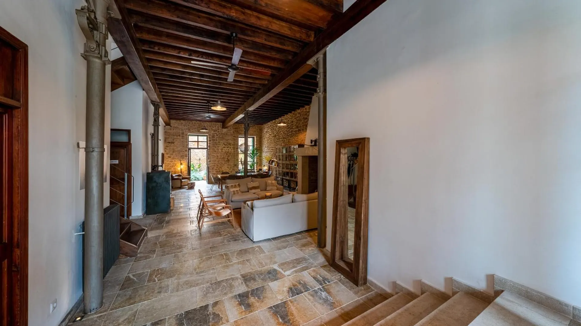 בית הארחה מלון סולר Loft1882